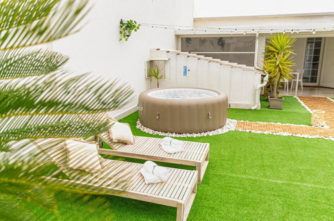 شقة Apulialux Private 100Mq Rooftop Oasis W Jacuzzi باري المظهر الخارجي الصورة